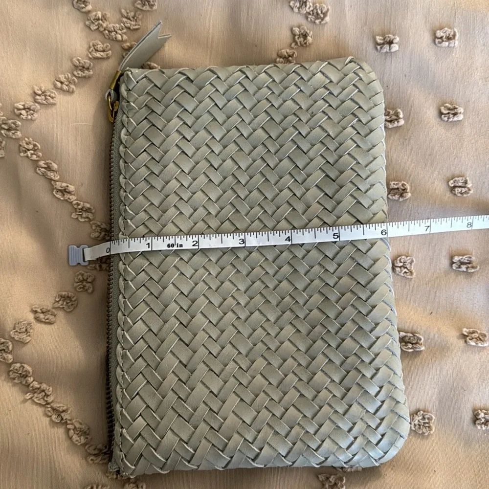 Madewell grey (ashen sage) leather clutch with a side pocket (brown lining) NWT - Picture 7 of 7